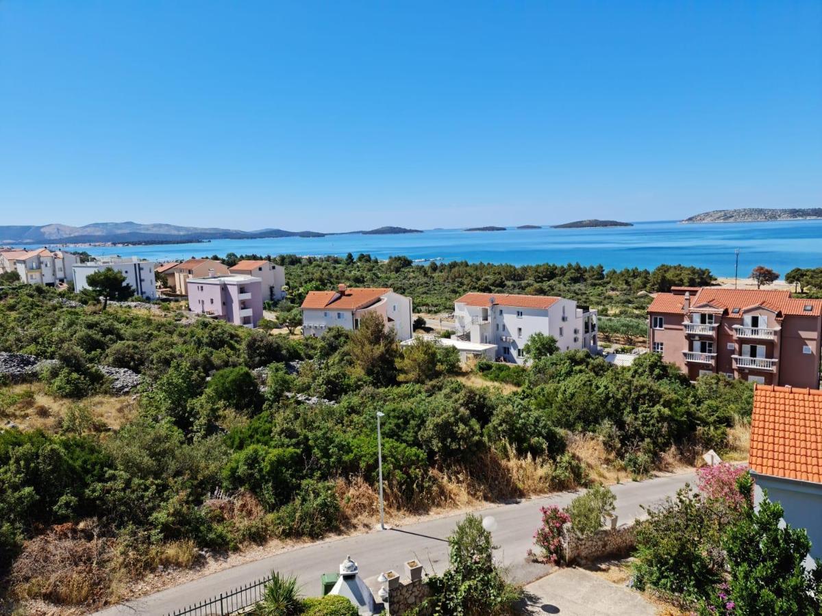 Apartment Luka With Balcony, Sea View And Free Parking Sibenik Exterior photo