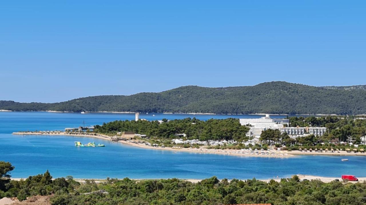 Apartment Luka With Balcony, Sea View And Free Parking Sibenik Exterior photo